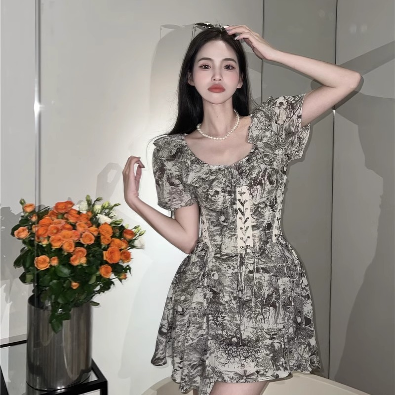 MTHE 夏季复古设计感小众涂鸦绑带收腰碎花带腰封连衣裙 女款