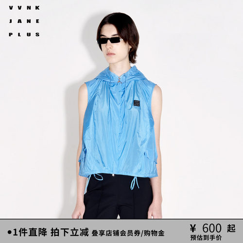 连帽抽绳马甲VVNKJANEPLUS