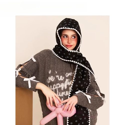 WinnieLee日本设计师联名款帽子