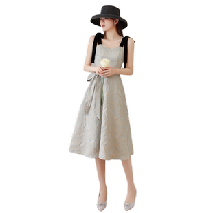 法式小晚礼服裙女气质名媛轻奢小众高端洋装连衣裙平时可穿高级感