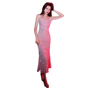 吊带粉色晚礼服女名媛聚会连衣裙轻奢小众高端亮片修身鱼尾主持人