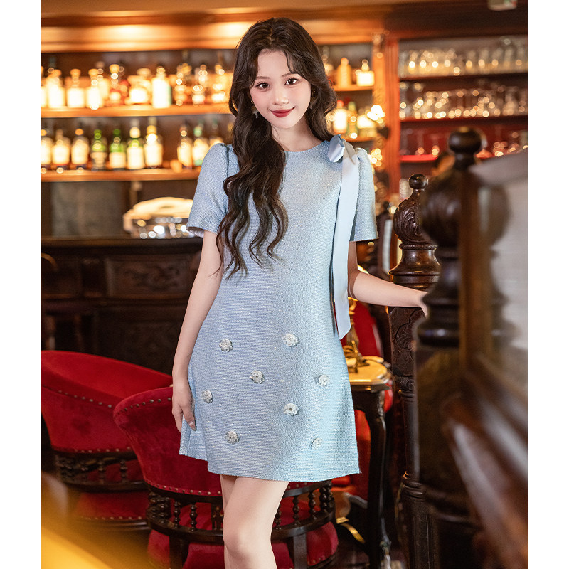 生日小晚礼服裙女2026新款宴会气质轻奢小众高端日常可穿蓝色绝美