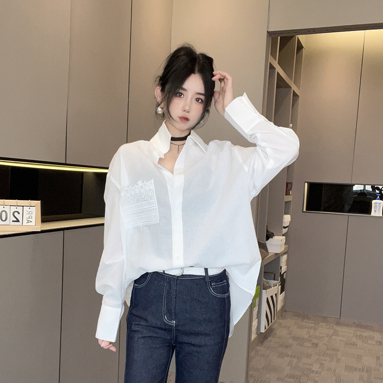 长袖衬衫女2026春季新款纯色蕾丝钩花镂空拼接露背衬衣宽松上衣