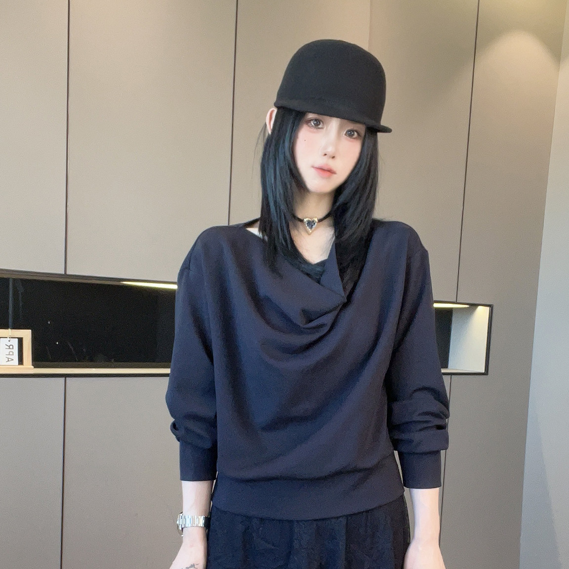 长袖上衣蕾丝钩花屁帘直筒长裤纯色套装两件套女2026早秋新款女装图片