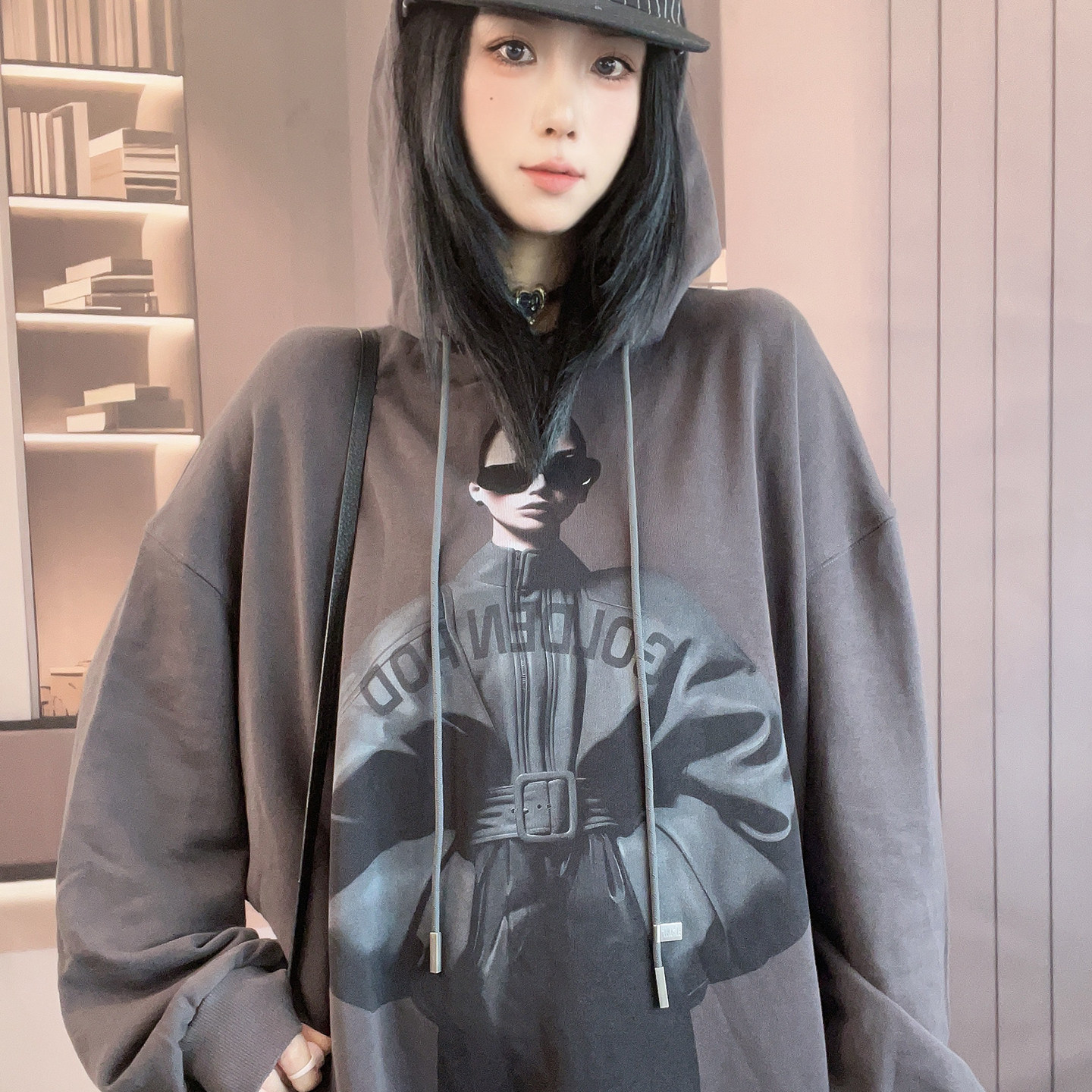 长袖卫衣女2026秋季新款宽松中长款撞色拼接人物字母印花连帽上衣
