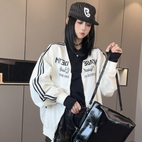 外套女2026秋季新款设计感撞色拼接侧条纹字母印花棒球服长袖上衣
