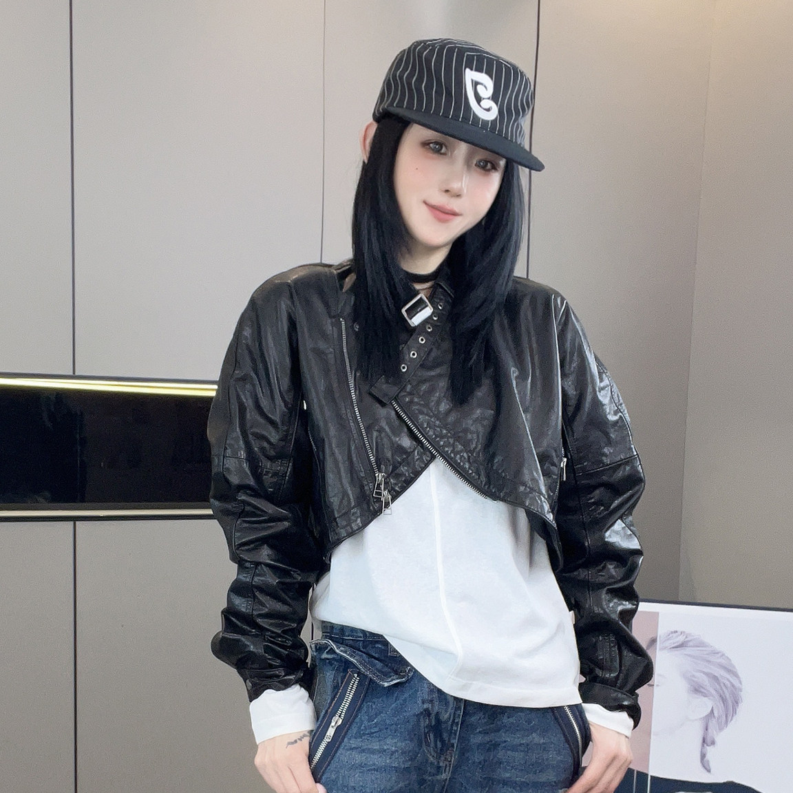 皮衣女2026秋季新款机车风短款皮夹克时尚纯色绵羊皮外套长袖上衣