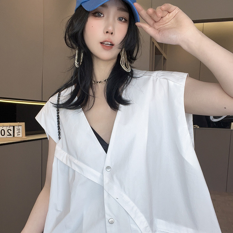 衬衫女2026春季新款欧洲站时尚纯色V领单排扣衬衣中长款无袖上衣