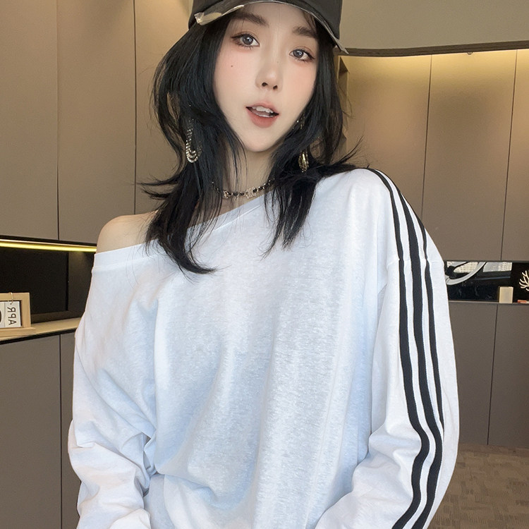 长袖T恤女2026夏季新款欧洲站设计感撞色拼接侧条纹露肩斜领上衣