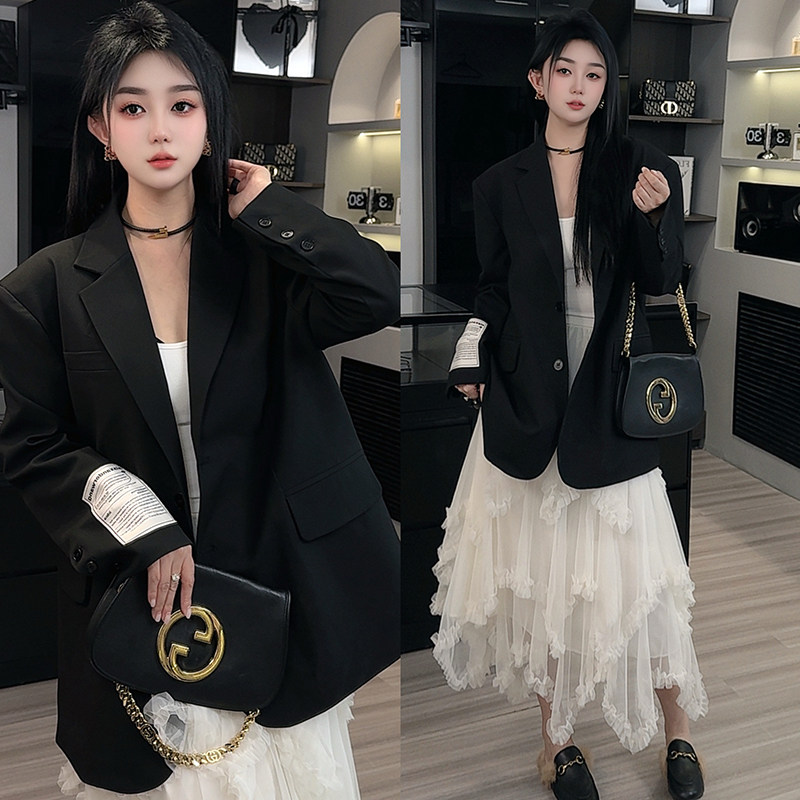 西服女2026春季新款欧洲站设计感中长款西装长袖外套宽松百搭上衣