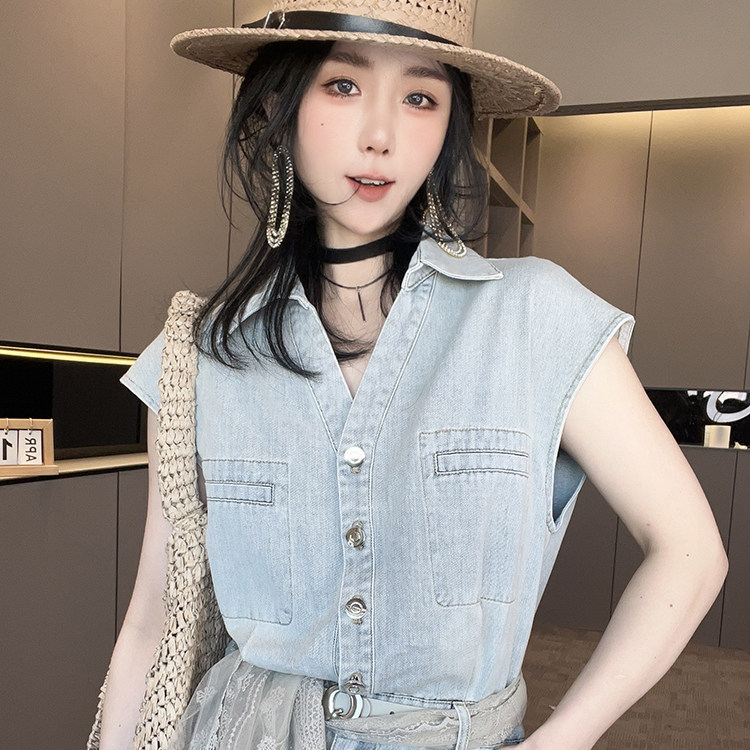 牛仔连衣裙女2026春季新款蕾丝腰带收腰牛仔裙翻领长裙无袖裙子