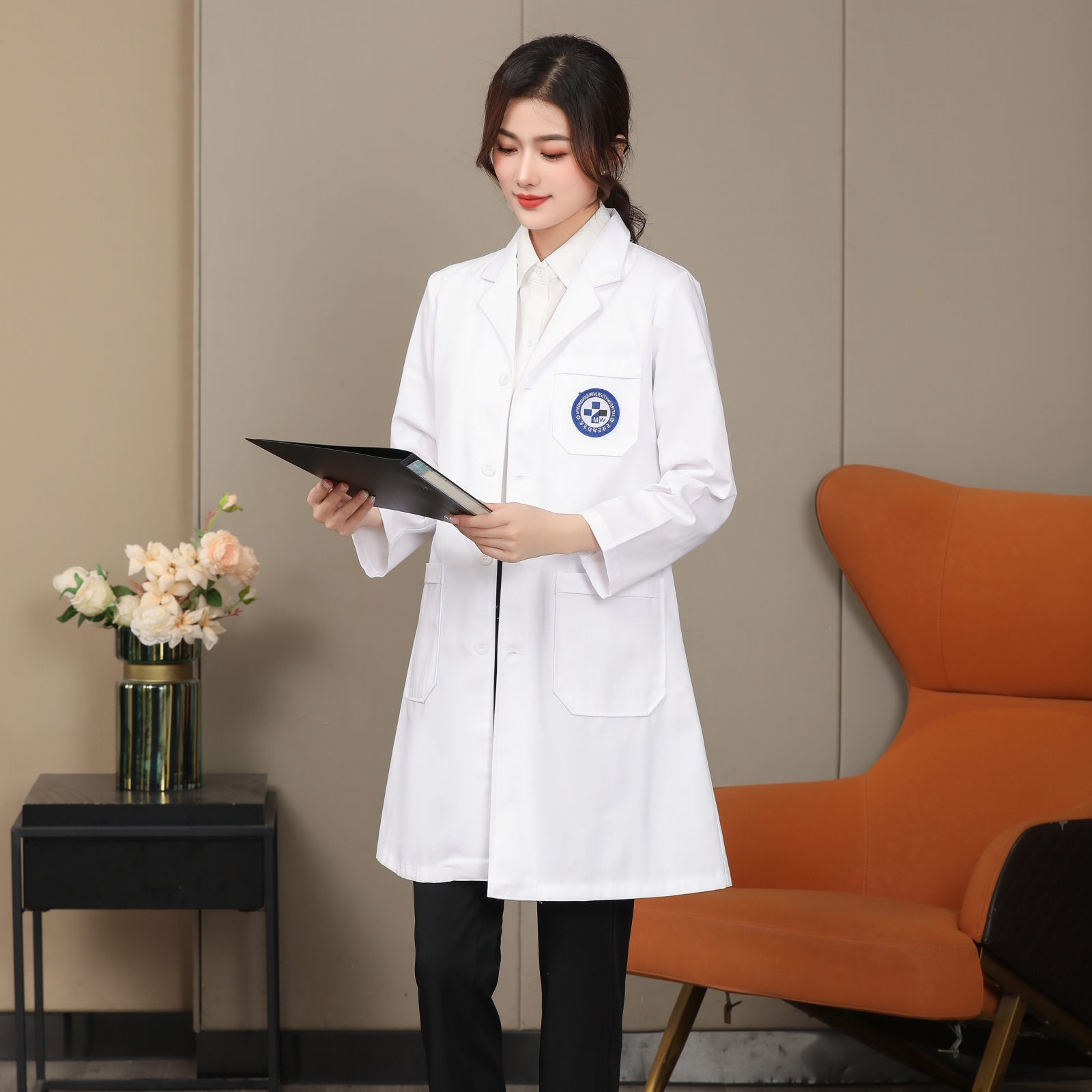 韩版白大褂长袖冬季女医生护士服纹绣美容院师皮肤管理工作服定制