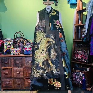 四两民族风老绣缎面设计款连衣裙