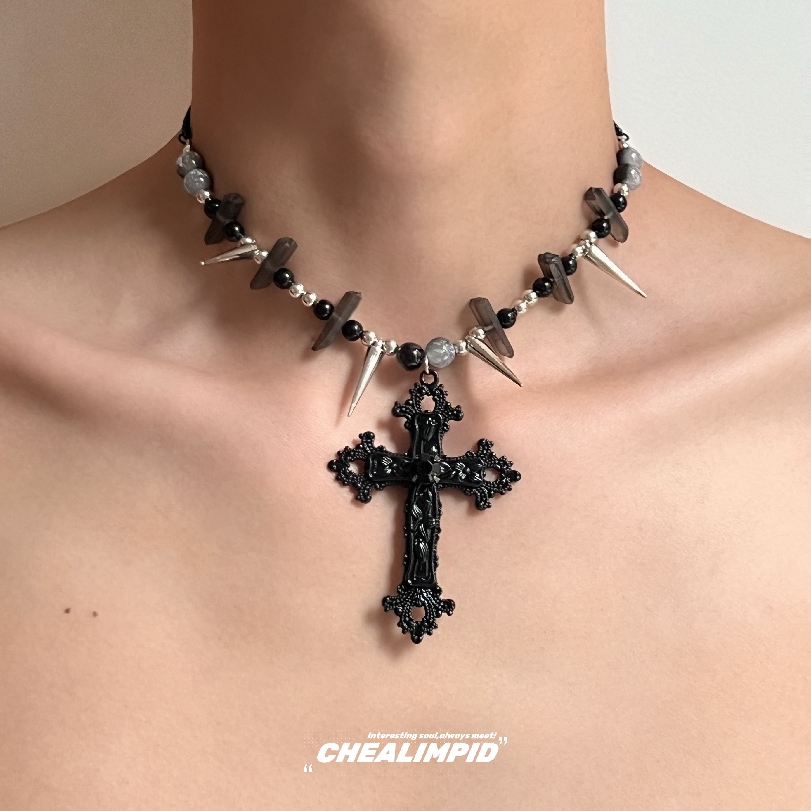 CHEALIMPID/.十字架吊坠铆钉碎石暗黑风项链小众设计男女潮锁骨链