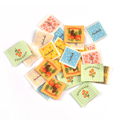 服装领标可爱花朵图案手工制作折边布标DIY布贴服饰标签30个/包