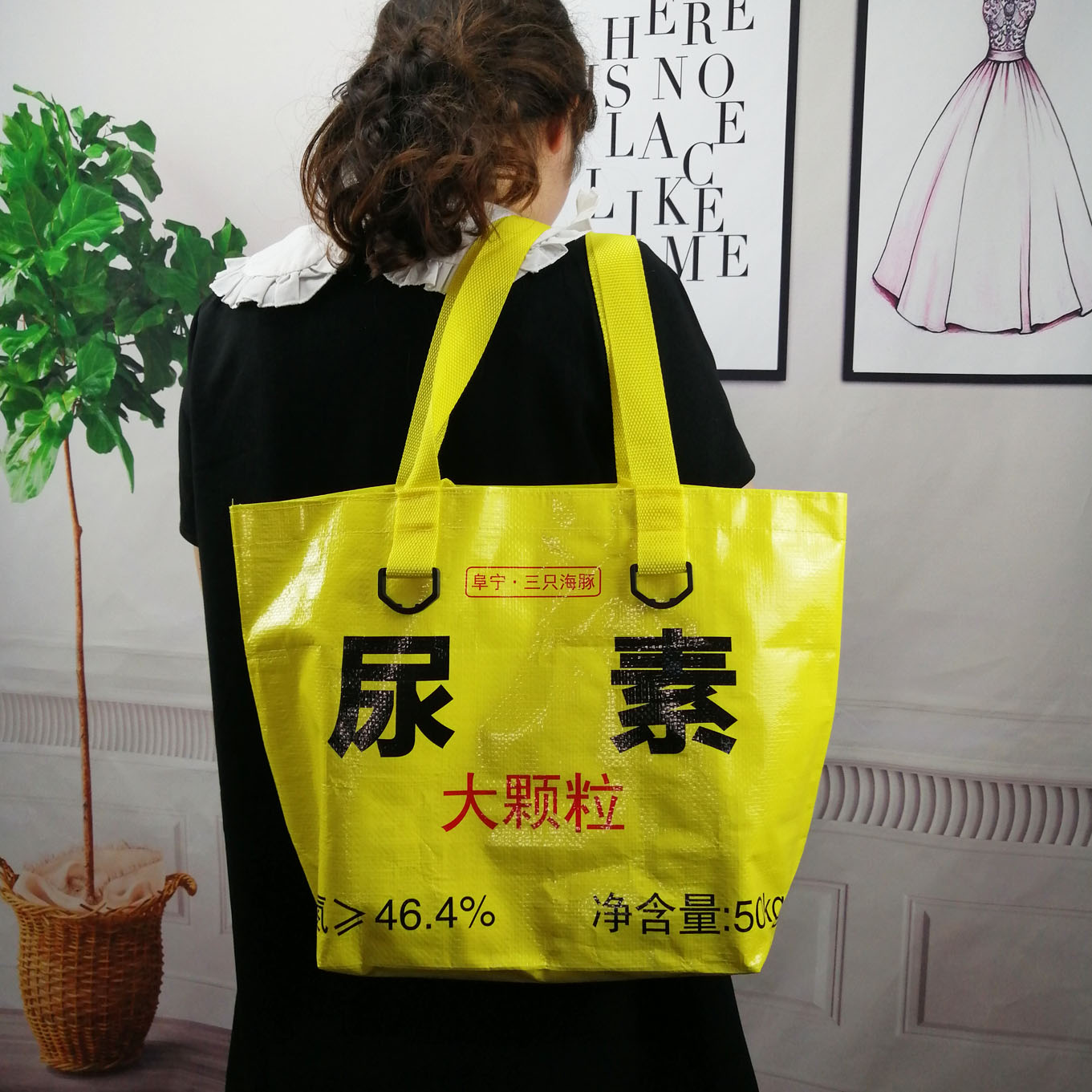 蛇皮袋手提包三只海豚原创袋尿素搞怪礼品手提包逛街搞怪回头率高