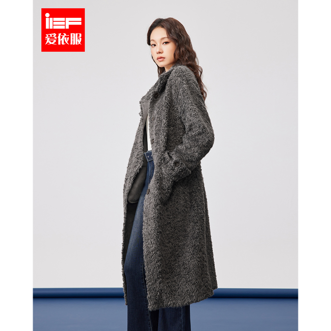 爱依服2024冬季新款长款毛呢外套