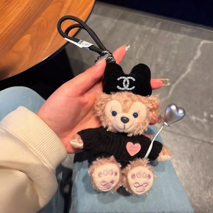 2025年冬季新款雪莉玫包包挂件毛绒公仔达菲熊玩偶挂饰娃娃钥匙扣