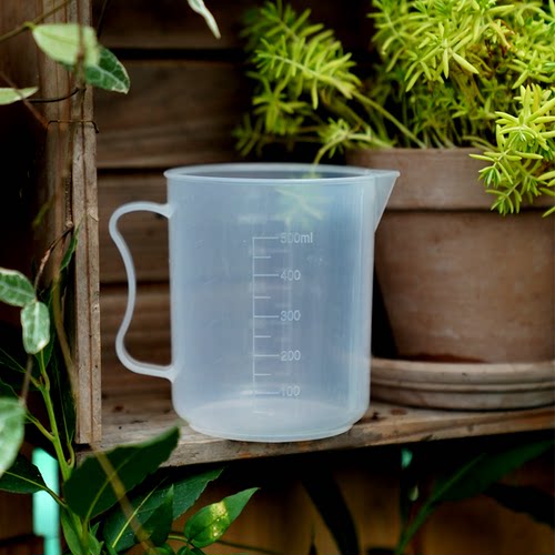 种花王大爷带刻度塑料加厚