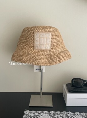 【55折现货】 Jacquemus Le Bob 拉菲草草编盆帽编织渔夫帽