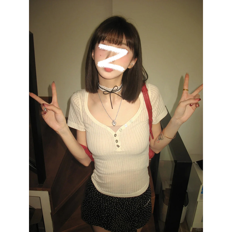 掐腰微透紧身t恤短恤女