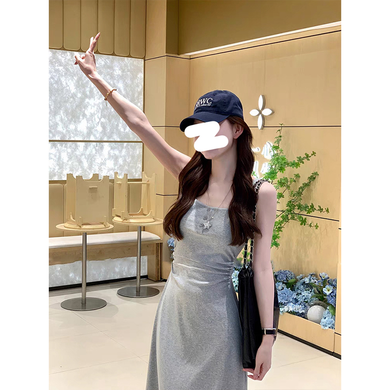 MosesQueen魔西vnw灰色独特方领吊带连衣裙法式收腰气质长裙
