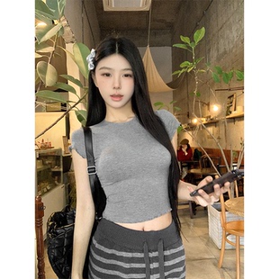 MosesQueen魔西女王美式 T恤 上衣氣質短袖 辣妹微透木耳邊短款