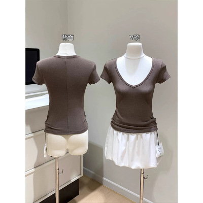 MosesQueen魔西女王薄款纯色V领短袖T恤2025夏季掐腰显瘦休闲上衣