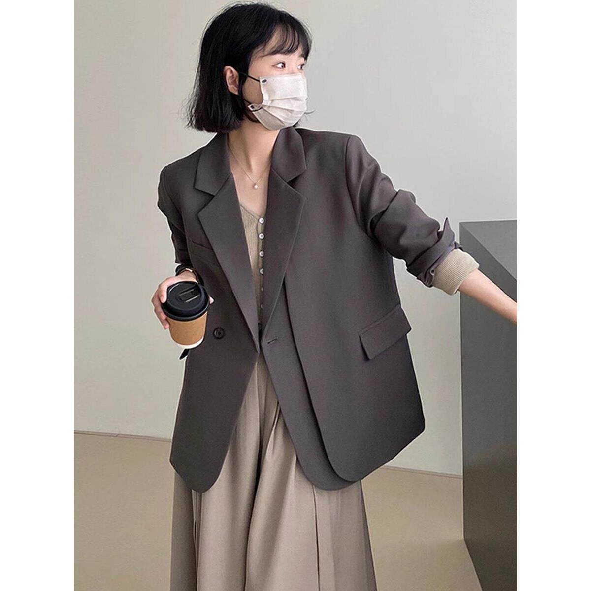 感黑西服外套2026气质灰色女高级新款春秋设计感小众名媛西装休闲