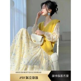 新款年2026搭气质碎花连衣裙搭外时尚套装女春秋马甲穿两件套针织