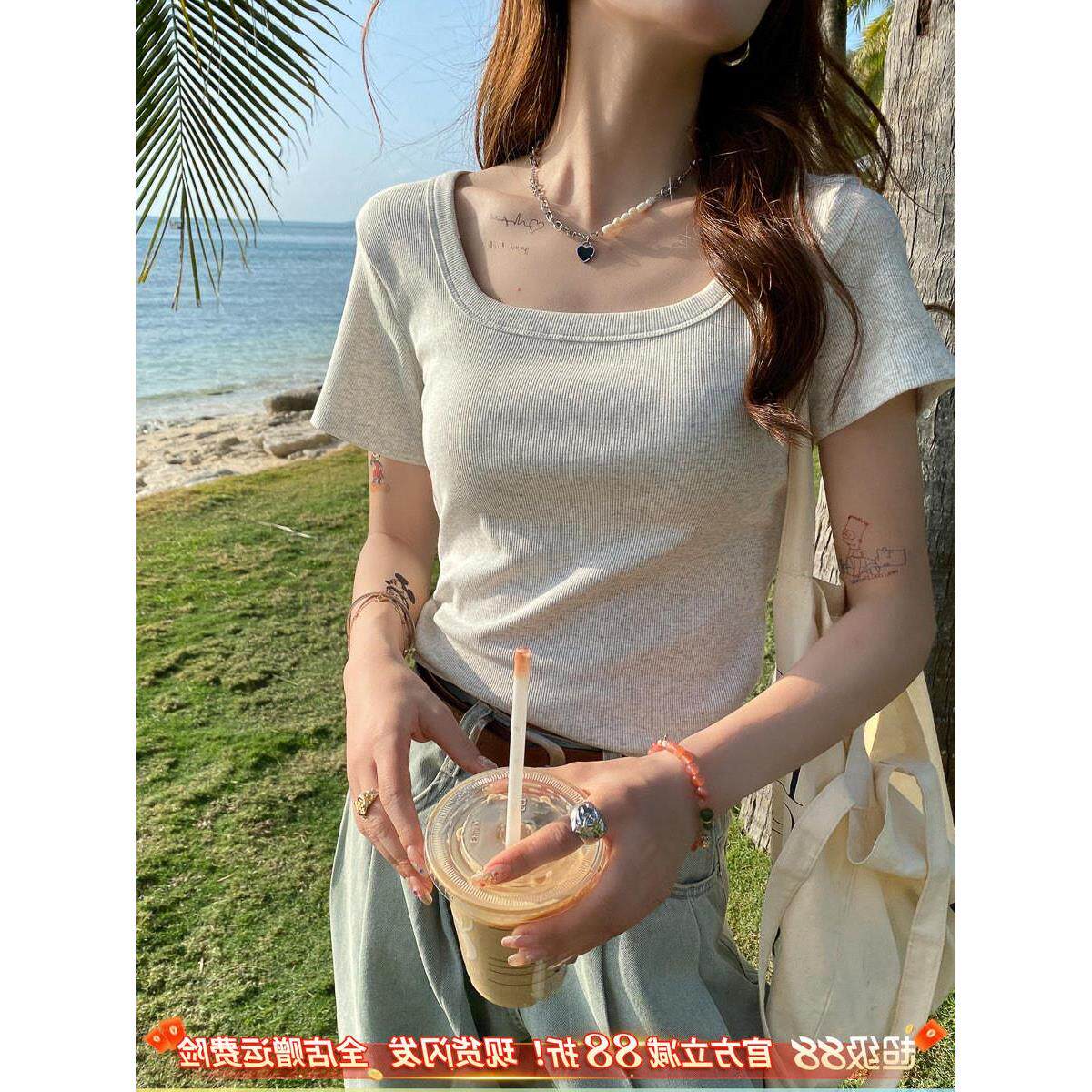 灰色方领正肩短袖t恤女2026春夏新款打底半袖内搭修身显瘦白上衣