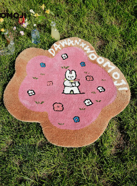 WOOMOJI艺术家DAWAN联名客厅沙发卧室床边小地毯垫ins风可爱儿童