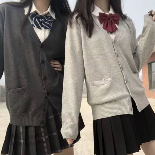 三亿少女jk制服v领开衫毛衣