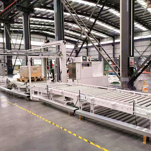 全自动流水线栈板打包机下压式穿剑托盘打包机捆扎缠膜打带一体机