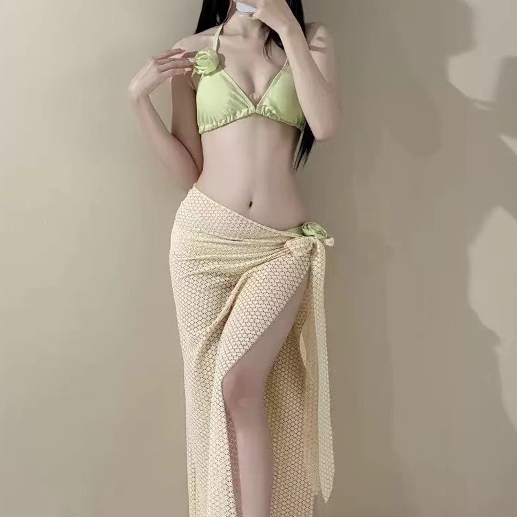 比基尼套装女高级感泳装泰国姜黄色性感显瘦海边温泉度假泳衣