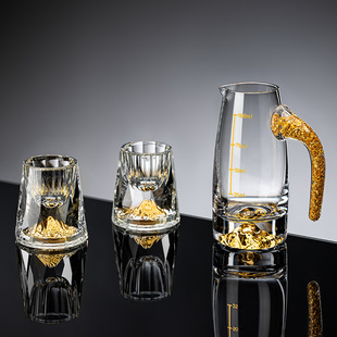轻奢高档金箔白酒杯套装家用中式水晶玻璃小酒杯子分酒器酒盅酒具