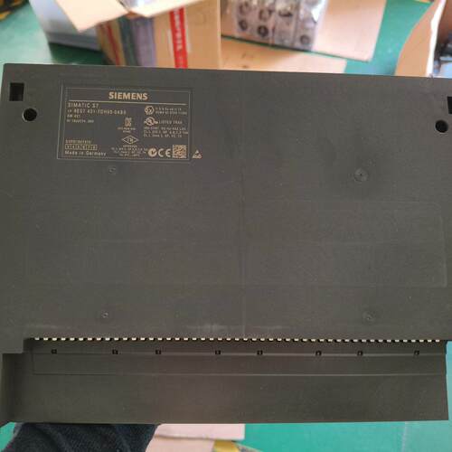 议价6ES7421-7DH00-0AB0 工控输入模块 工业自动化控制模块维修