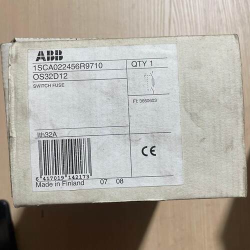 议价1SCA022456R9710 OS32D12 ABB隔离开关 32A熔断器式开关维修