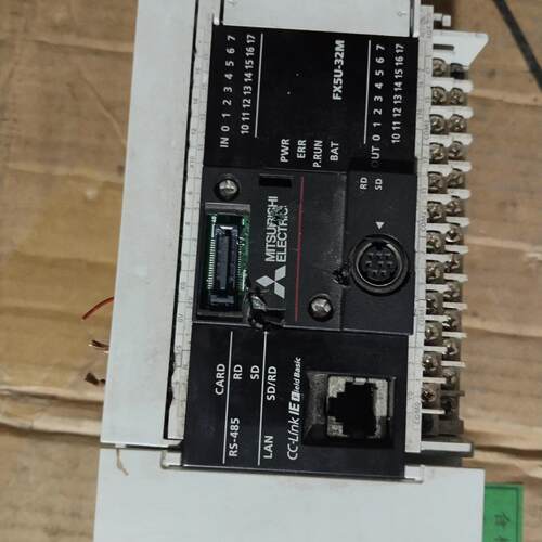 议价FX5U-32MT/ES PLC 工业自动化可编程控制模块维修