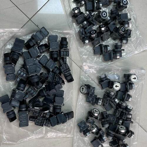 议价ZBEE-101C选择开关指示开关工控自动化控制按钮配件维修