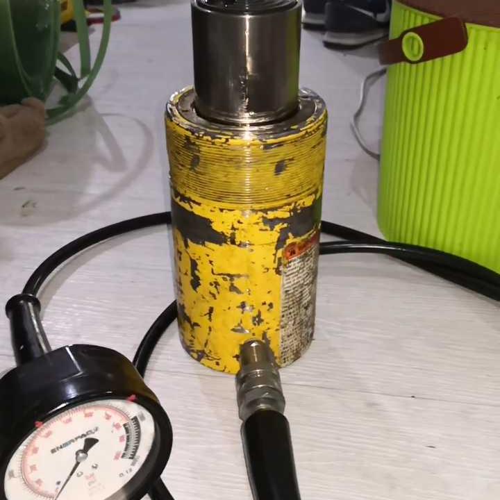 议价RC504液压油缸千斤顶50吨恩派克维修