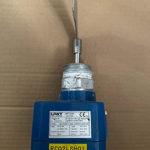 议价RN3001料位开关 UWT工业料位检测器件维修