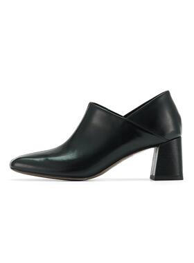 westory2024秋季新款方头粗跟真皮时尚简约通勤深口单鞋女