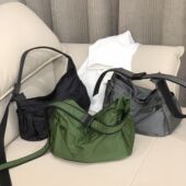 2025新款 爆款 折叠户外单肩斜挎包男女通勤牛津布防水轻轻便大容量