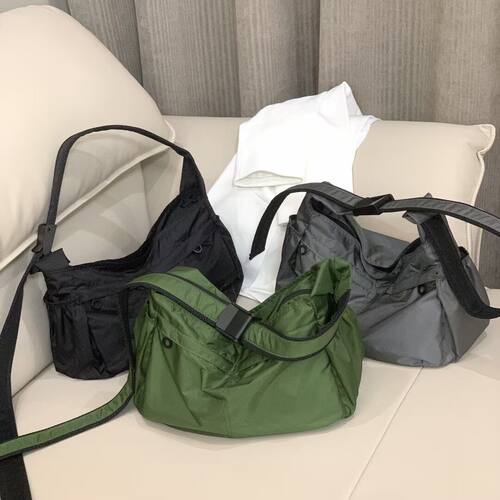 中型折叠户外单肩斜挎包