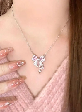 爆款网红粉色蝴蝶结项链ins学生甜酷锁骨链百搭轻奢高级感夏