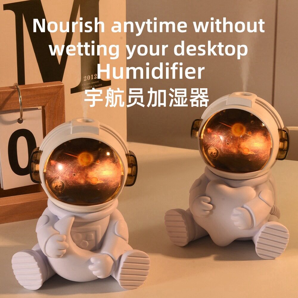 新品星空灯加湿器 USB插电学生礼品卧室桌面宇航员小型空气加湿器