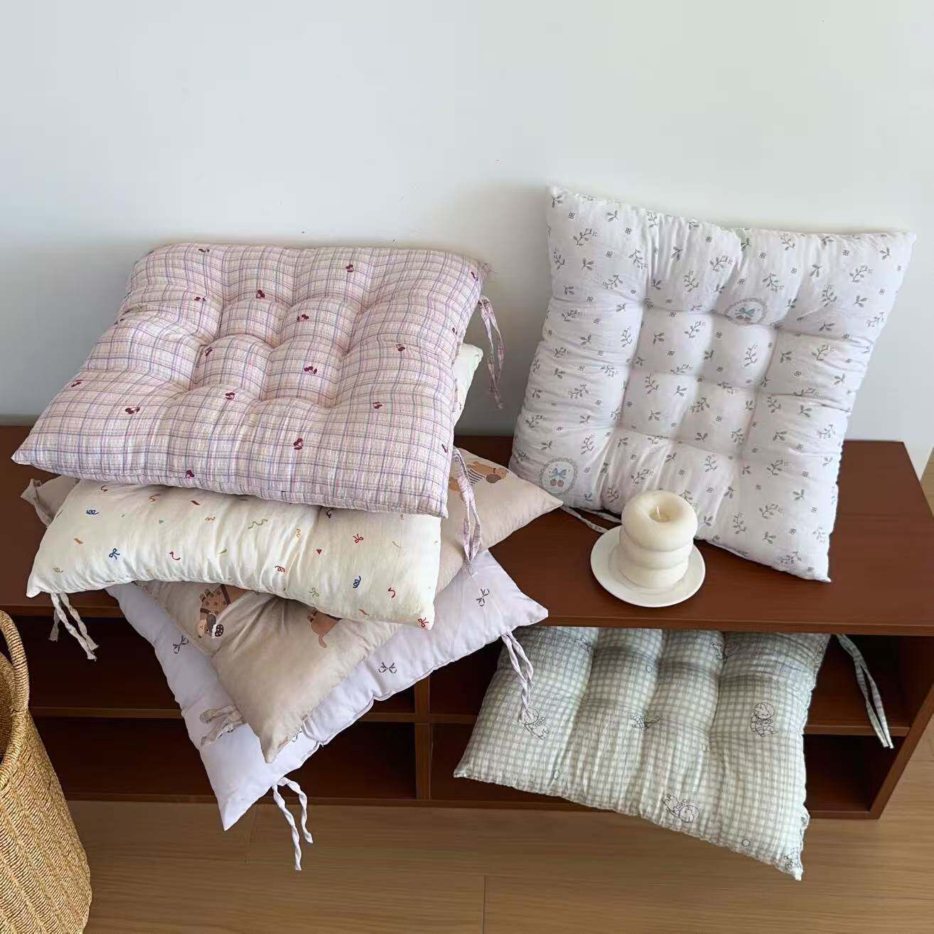 小碎花坐垫学生办公室加厚屁垫柔软椅垫家用沙发绑带靠垫车载坐垫