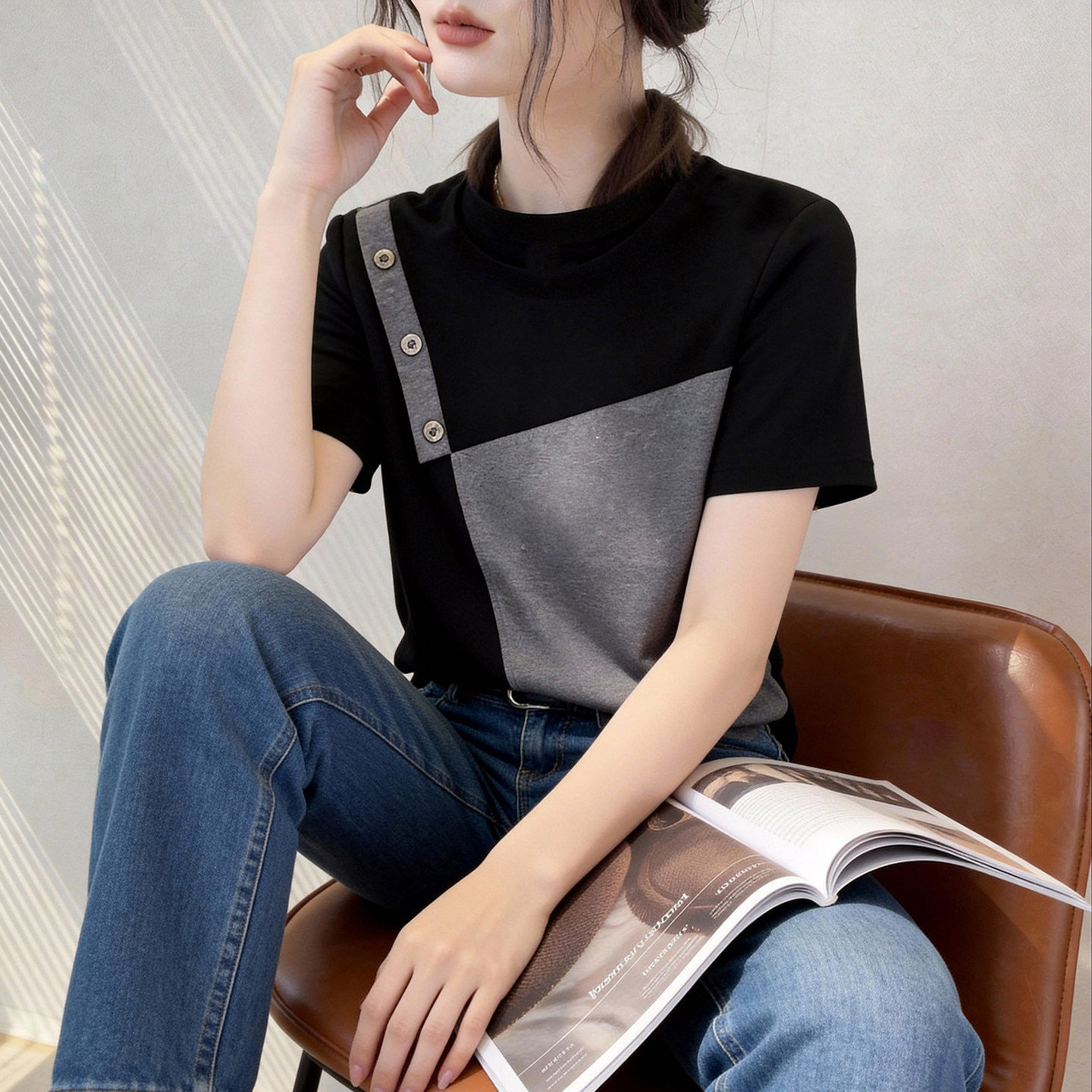 2026新款设计感撞色拼接短袖T恤女士夏装扣装饰显瘦百搭通勤上衣
