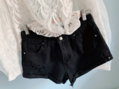 American UR黑色水洗磨破毛边卷边做旧牛仔短裤 Angel